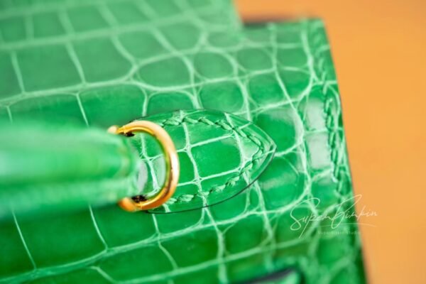 Hong Kong Hermes 1L Cactus Mini Kelly ll Shiny Alligator Crocodile Leather 19CM Gold Hardware