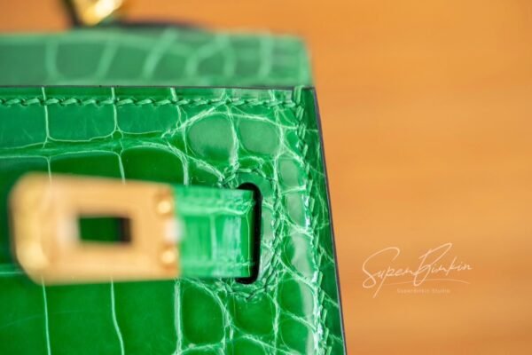 Hong Kong Hermes 1L Cactus Mini Kelly ll Shiny Alligator Crocodile Leather 19CM Gold Hardware