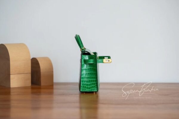 Hong Kong Hermes 1L Cactus Mini Kelly ll Shiny Alligator Crocodile Leather 19CM Gold Hardware