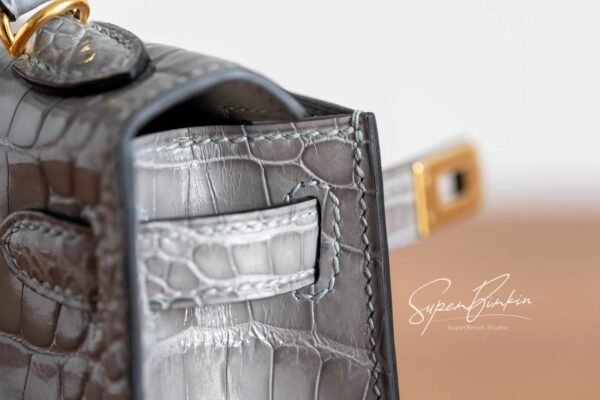 Full Handmade Mini Kelly ll 0V Gris Ciment Shiny Crocodile Gold Hardware