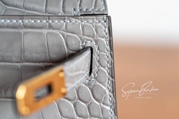 Full Handmade Mini Kelly ll 0V Gris Ciment Shiny Crocodile Gold Hardware