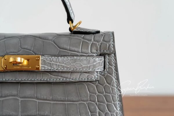 Full Handmade Mini Kelly ll 0V Gris Ciment Shiny Crocodile Gold Hardware