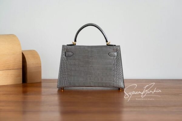 Full Handmade Mini Kelly ll 0V Gris Ciment Shiny Crocodile Gold Hardware