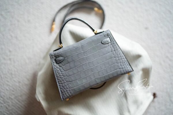 Full Handmade Mini Kelly ll 0V Gris Ciment Shiny Crocodile Gold Hardware
